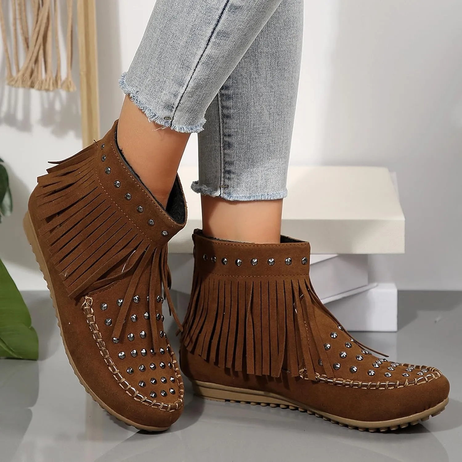 Womens Moccasins Fringe Ankle Boots Retro Suede Leather Tassel Studded Moccasins Shoes Non Slip Flat Heel Fall Winter Casual Fashion Booties with Zipper