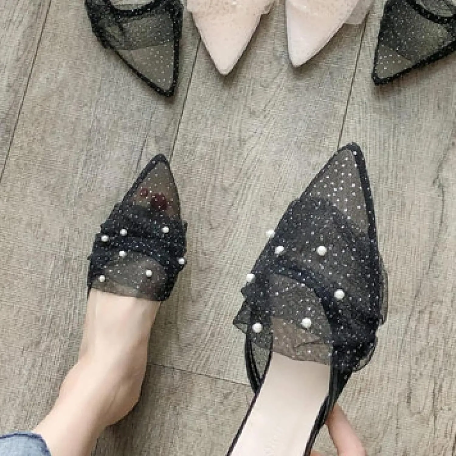 Women's Mule Shoes Covered in Soft Mesh Pointed Low Heeled Loafers Slippers for Comfortable Party Sandals