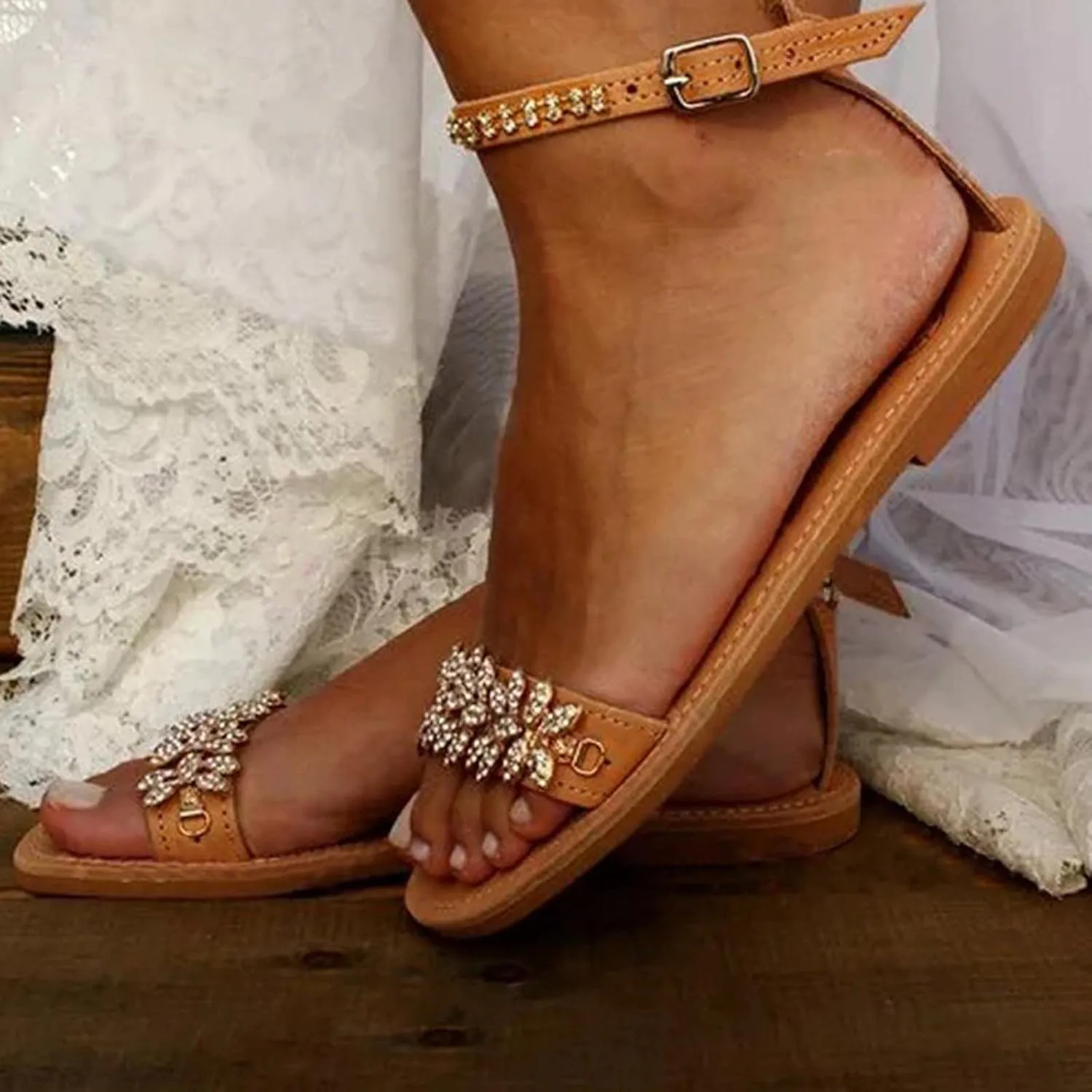 Women's Stylish Rhinestone Flat Sandals Summer Beach Crystal Flats Shoes Open Toes Sandal with Adjustable Strap